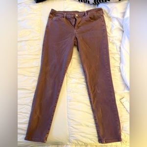 American Eagle Mauve color Jeans